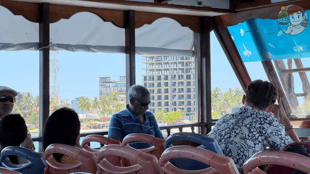 乘船前往fulidhoo